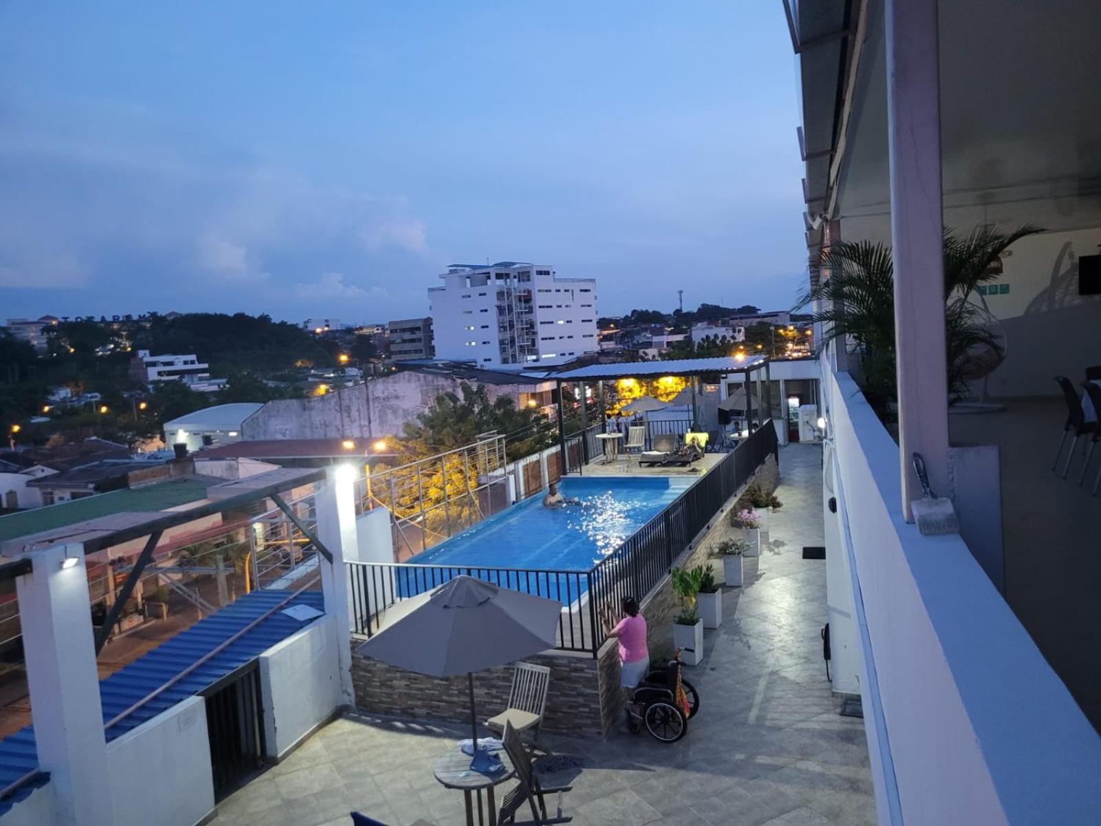 Hotel Inara Spa Хирардот Экстерьер фото