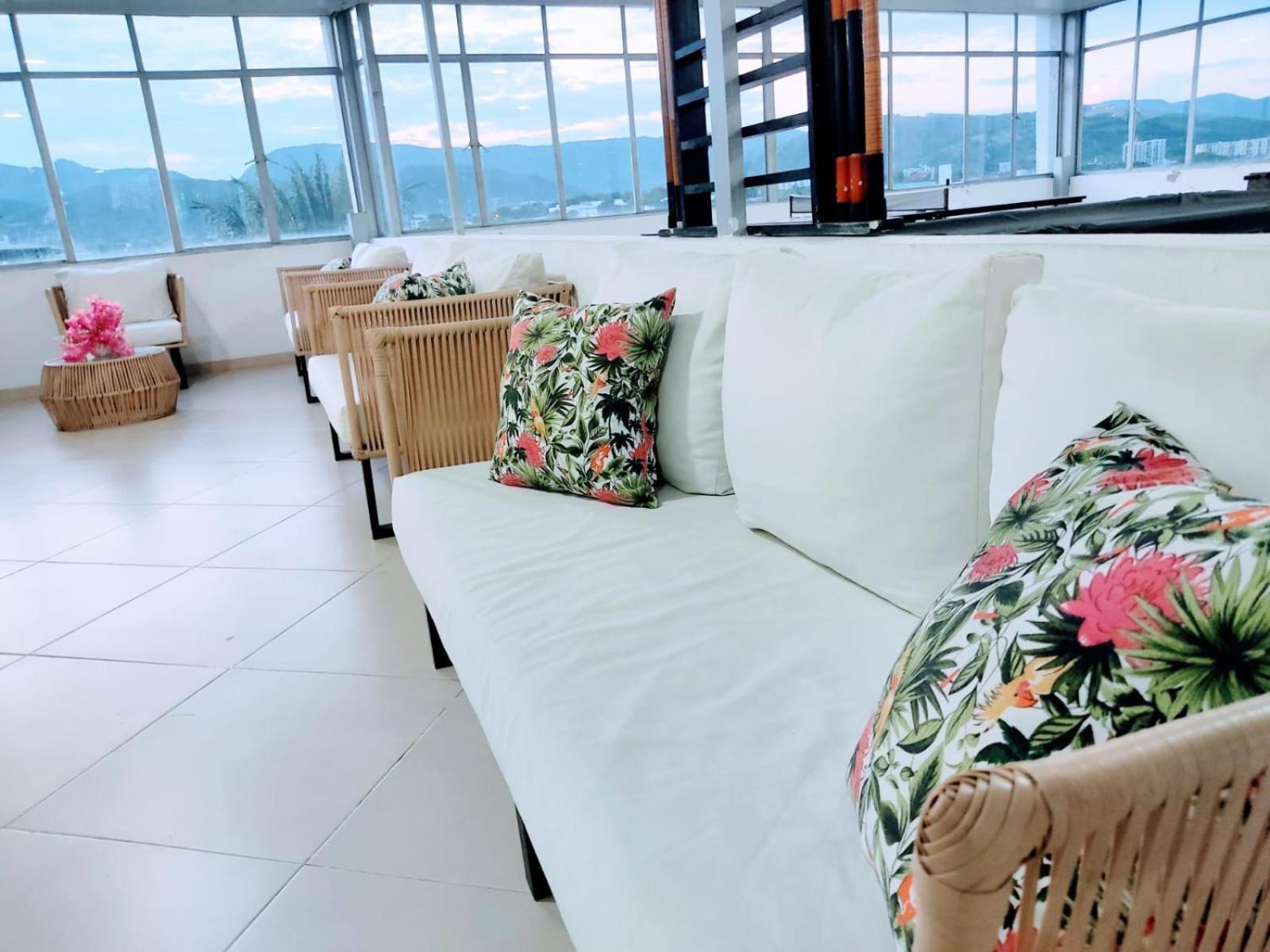 Hotel Inara Spa Хирардот Экстерьер фото